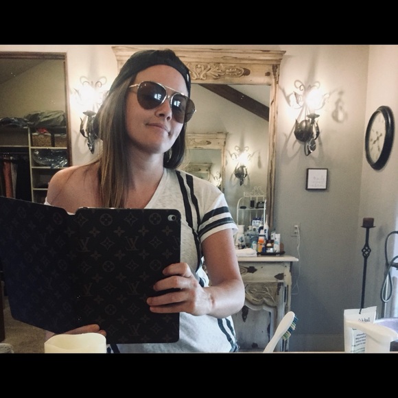 Meet your Posher, Dani ๐พ - Picture 12 of 16